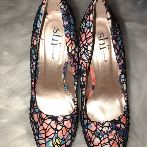 Multi Color Mesh Net Pumps - Picture 2 of 5